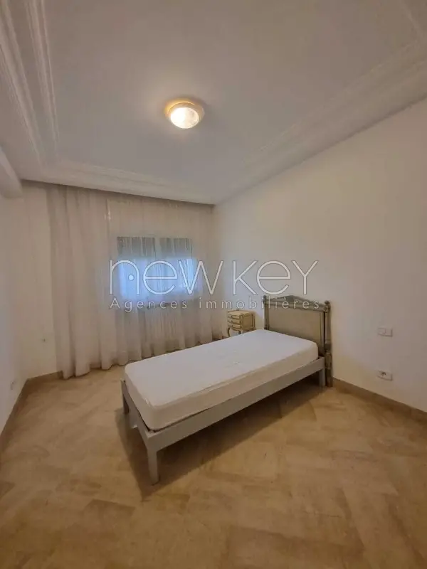 Appartement s+4 à la Marsa - 12