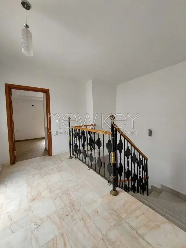 Magnifique Triplex S+5 à Sididaoued - 12