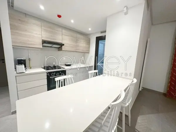Appartement S1 Spacieux et richement meublé à louer aux Jardins de Carthage - 3