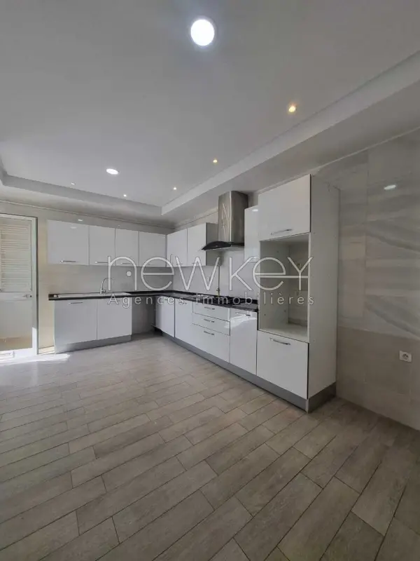 Appartement s+3 au coeur de La Marsa - 5