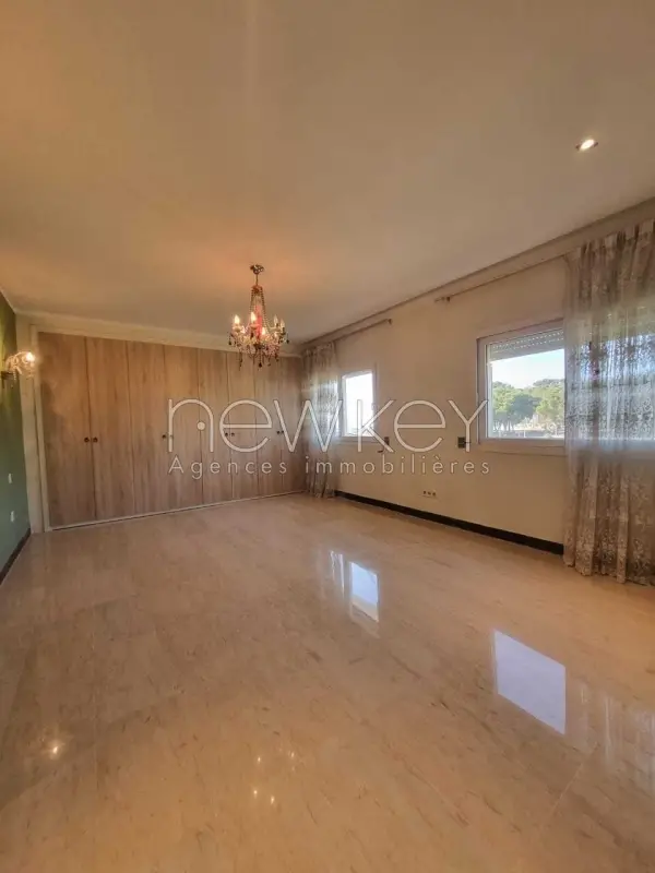 Duplex s+5 avec piscine - 6