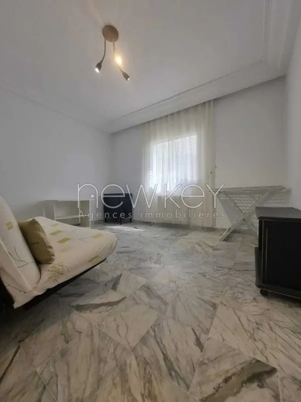 Duplex s+4 meublé à la Marsa - 8