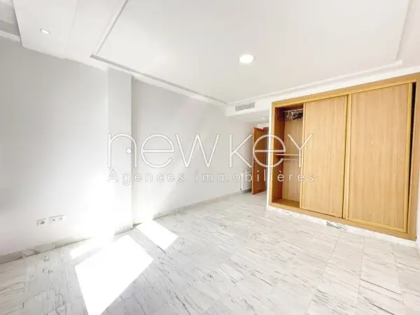 Appartement S2 vide à louer aux Berges du Lac 2 - 5