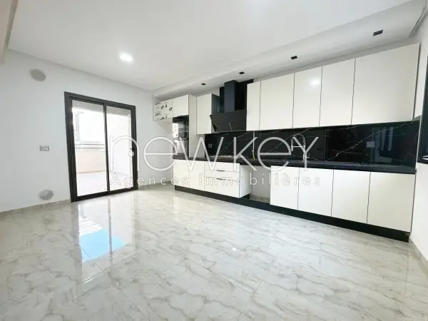 Un Appartement S+2 Neuf à Ain Zaghouan Nord - 1
