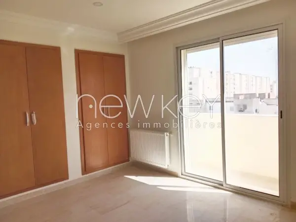 Un Appartement S+3 Neuf à La Nouvelle Soukra - 4
