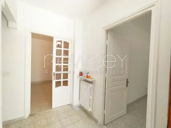 Une villa indépendante à louer à Borj Louzir La Soukra - 3