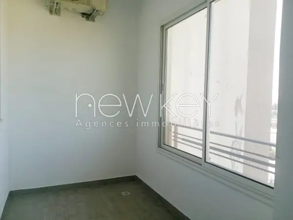 Un Appartement S+1 Meublé à louer à La Soukra - 2