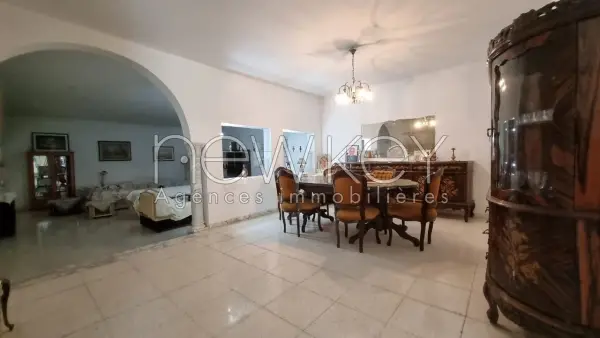 A vendre villa au coeur de la marsa - 4