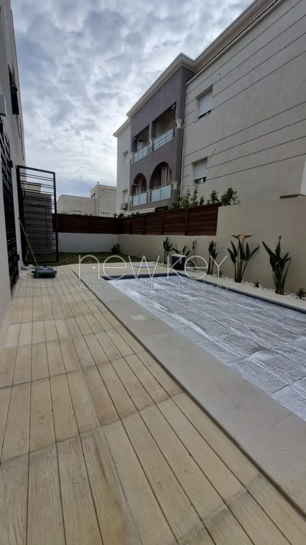 Apparemment S+2 avec piscine - 4