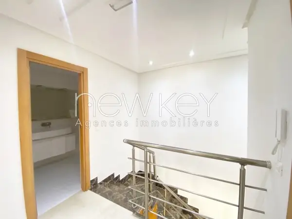 Un duplex S3 vide à louer aux Berges du Lac 2 - 4