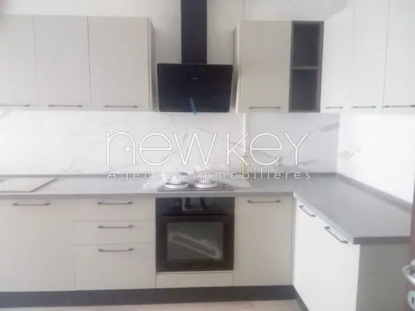 Un Appartement S+2 Neuf à La Nouvelle Soukra - 1