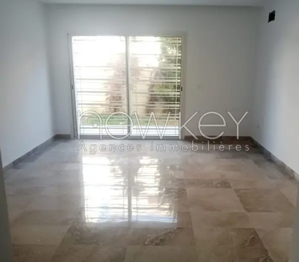 Un Appartement S+2 Neuf avec jardin à La Soukra - 1