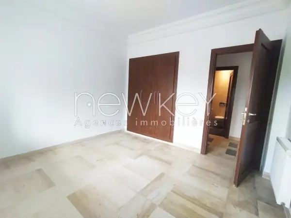 Un Appartement s+2 avec jardin à louer à La Soukra - 4
