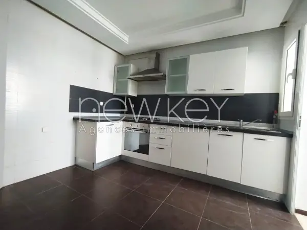 Un Appartement s+2 avec jardin à louer à La Soukra - 1