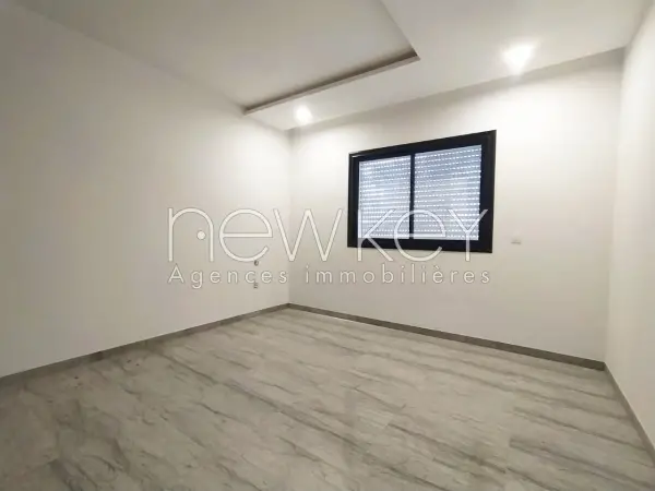 Appartement S+2 neuf à La Soukra - 4
