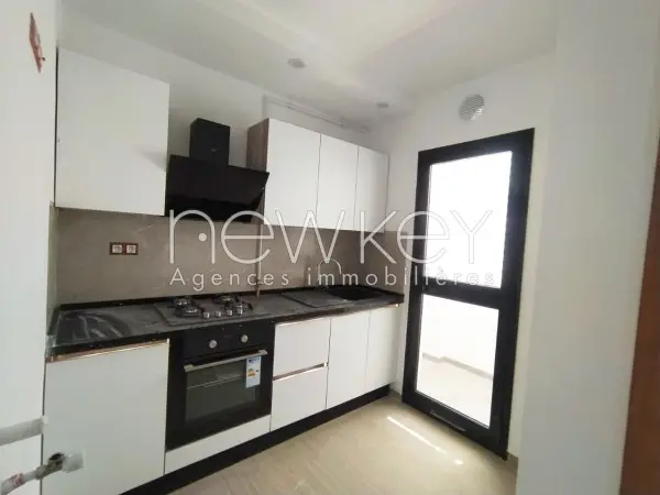 Un Appartement S+1 neuf à La Soukra - 1