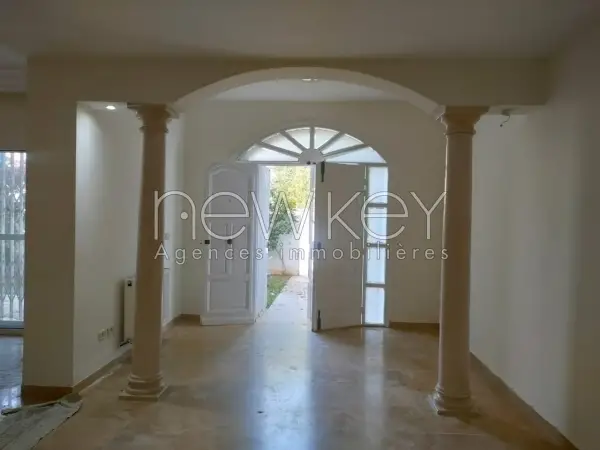 Duplex S+3 avec jardin a la Marsa - 10