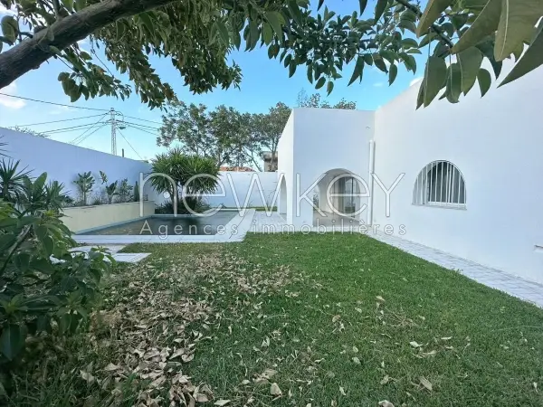 Une Belle Villa de plain-pied à louer à La Soukra - 5