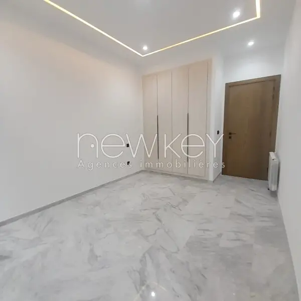 Un Bel Appartement Neuf S+2 avec jardin à La Nouvelle Soukra - 7