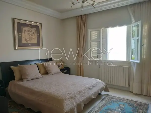 Magnifique villa S+5 à La Marsa - 3