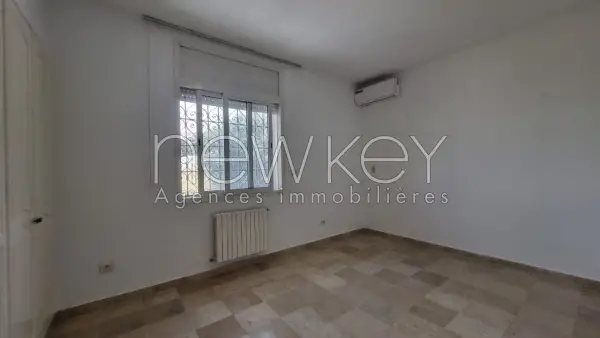 Duplex s+3 à la Marsa - 5