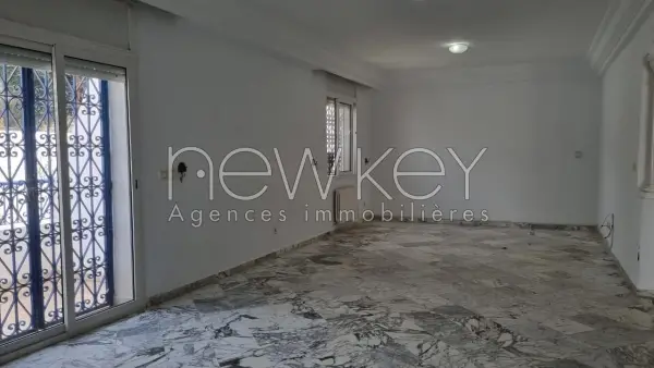 Duplex s+3 à la Marsa - 7