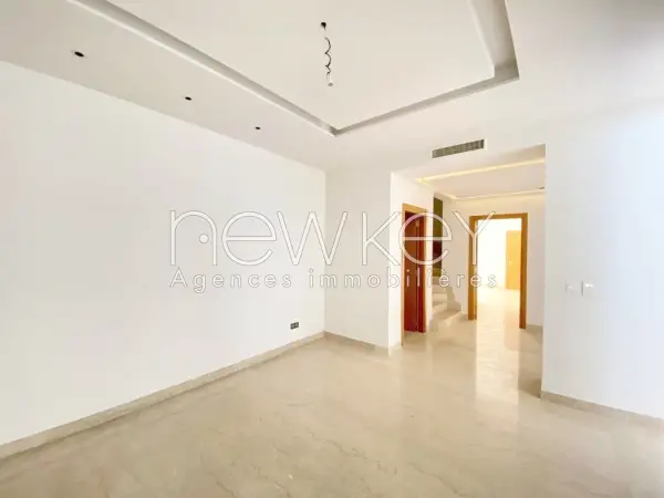 Triplex avec piscine à vendre aux Berges du Lac 2 - 2