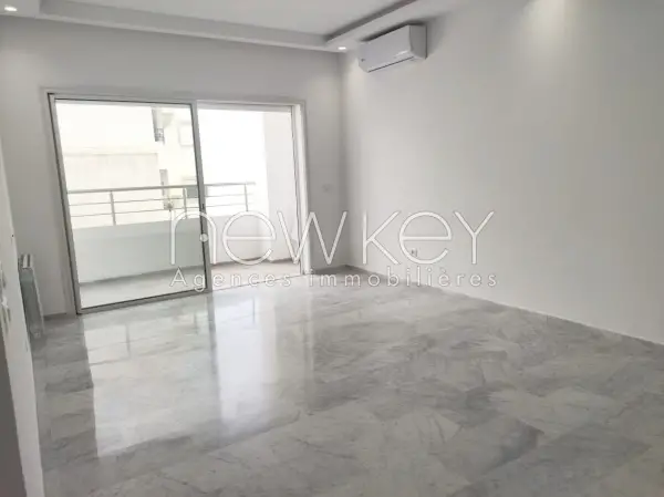 Un Appartement S+2 Neuf à vendre à La Soukra - 1