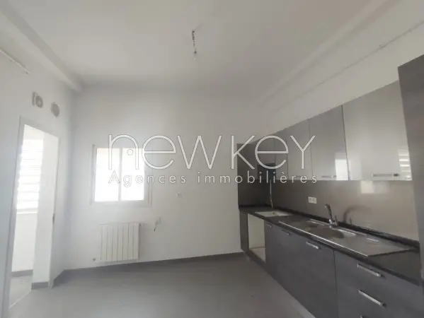 Un Appartement S+2 Neuf à La Soukra - 1