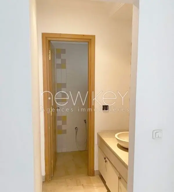 Un Appartement S+3 près de carrefour à Ain Zaghouan Nord - 3