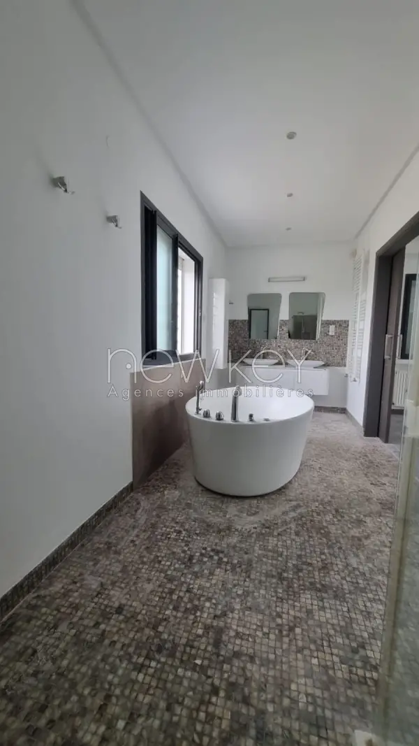 Magnifique villa S+5 à La Marsa - 6