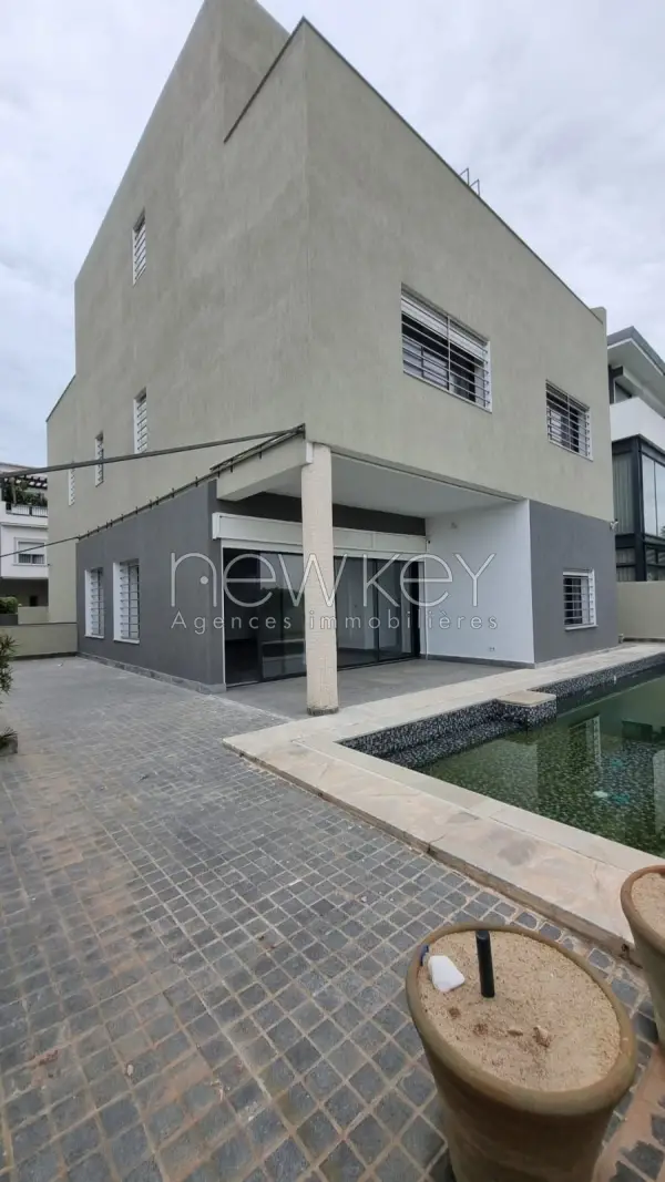 Magnifique villa S+5 à La Marsa - 9