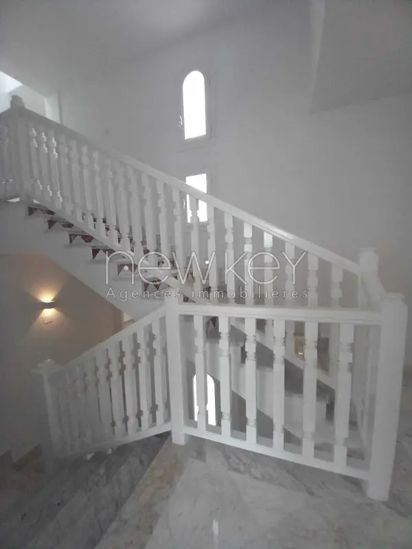 Villa s+5 à Gammarth vue sur mer - 11