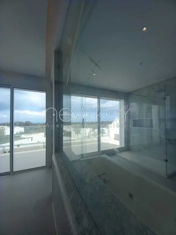 Villa s+5 à Gammarth vue sur mer - 10