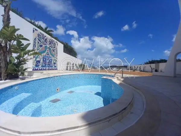 Villa s+5 à Gammarth vue sur mer - 1