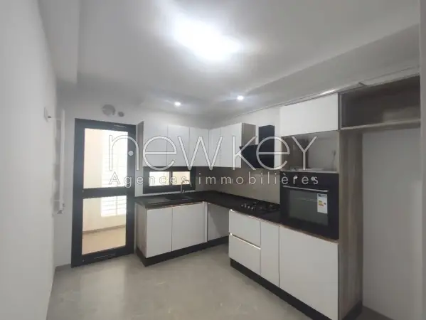 Un Appartement S+2 Neuf à louer à La Soukra - 1