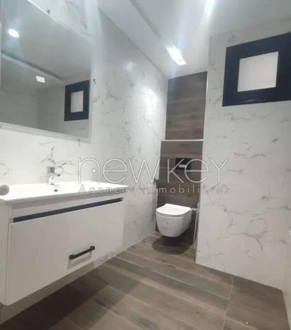 Un Appartement S+2 Neuf à louer à La Soukra - 2