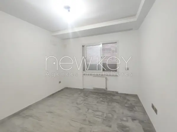 Un Appartement S+3 à louer à La Soukra - 2