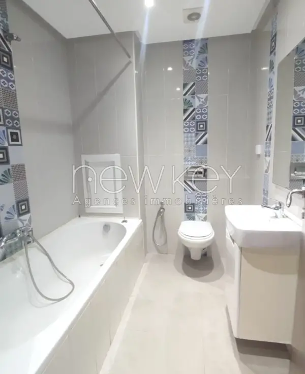 Un Appartement S+3 à louer à La Soukra - 4