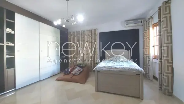 Une belle villa s+6 à la Marsa - 4
