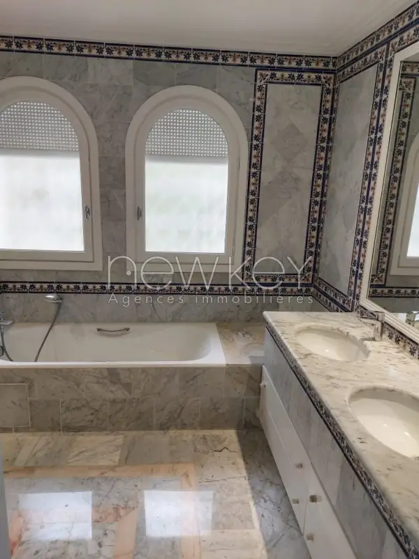 Villa s+5 à Gammarth vue sur mer - 13