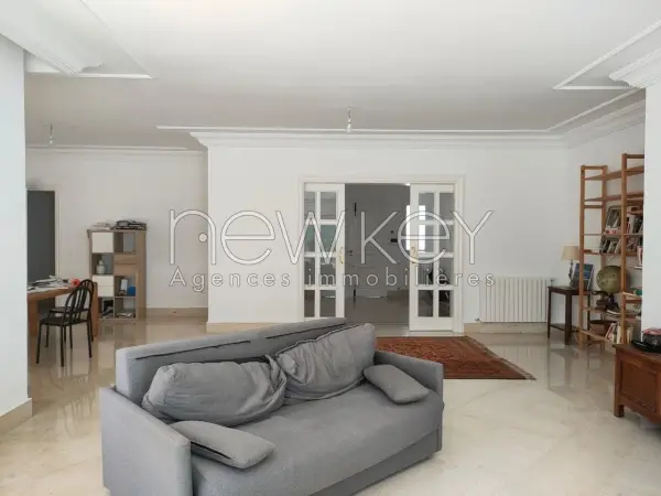 RDC de villa S+4 a la Marsa - 14