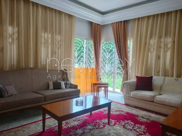 Une belle villa s+4 à la Marsa - 7