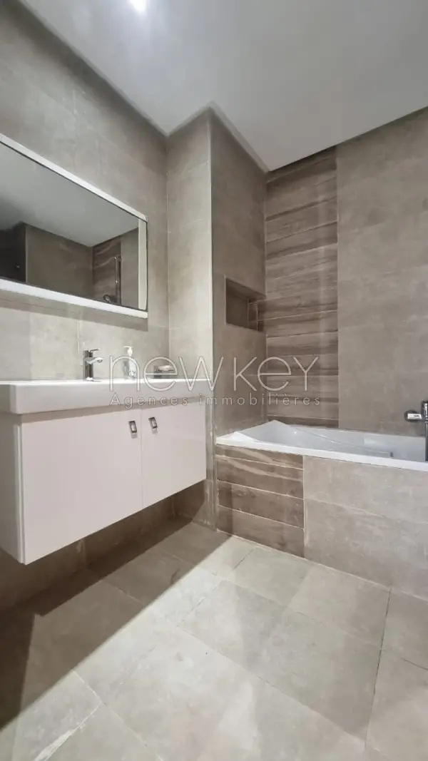 Appartement s+3 vue mer à la Marsa - 3