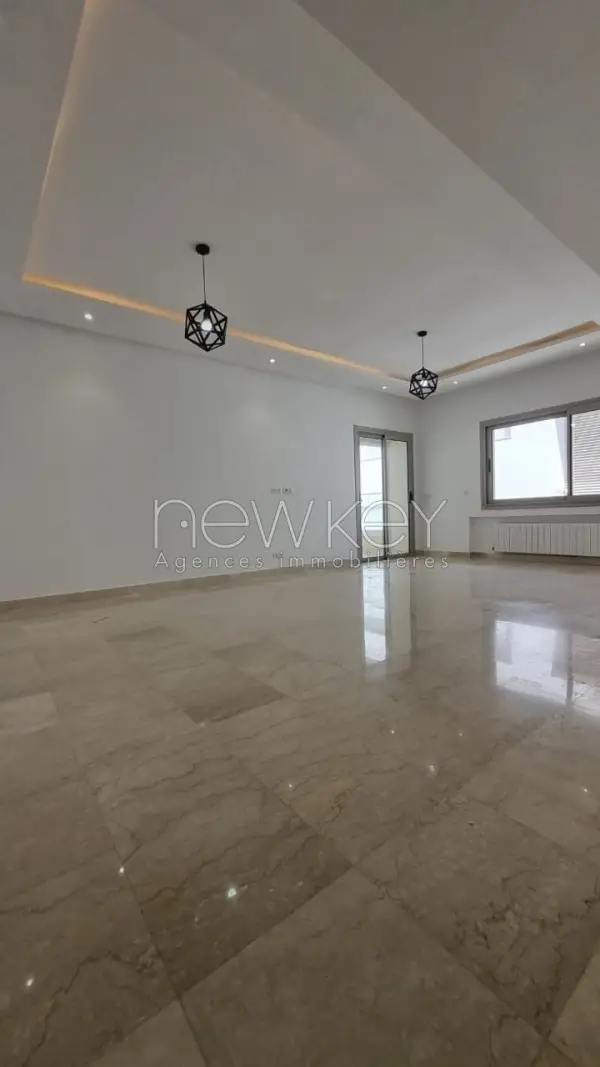 Appartement s+3 vue mer à la Marsa - 1