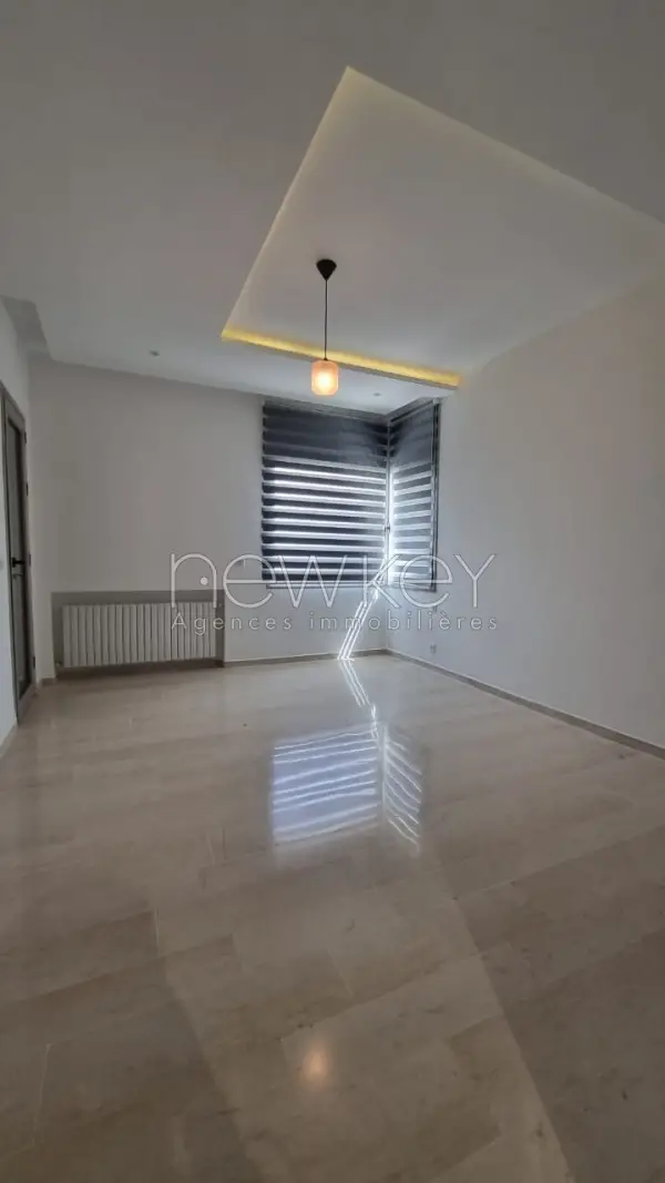 Appartement s+3 vue mer à la Marsa - 4