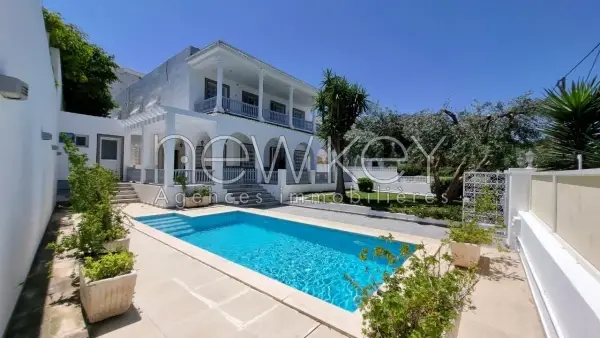 Villa S+6 à La Marsa vue Mer - 1