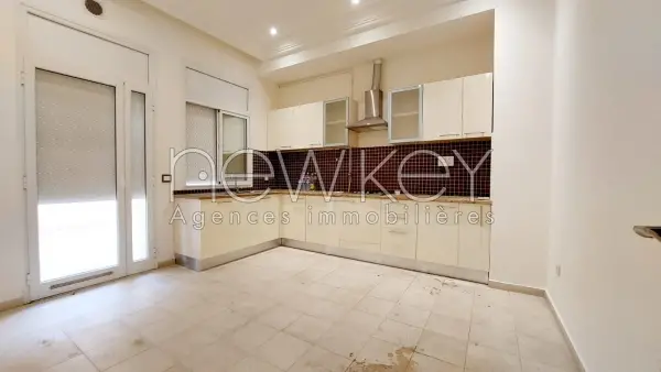 Appartement s+3 à la Marsa - 7