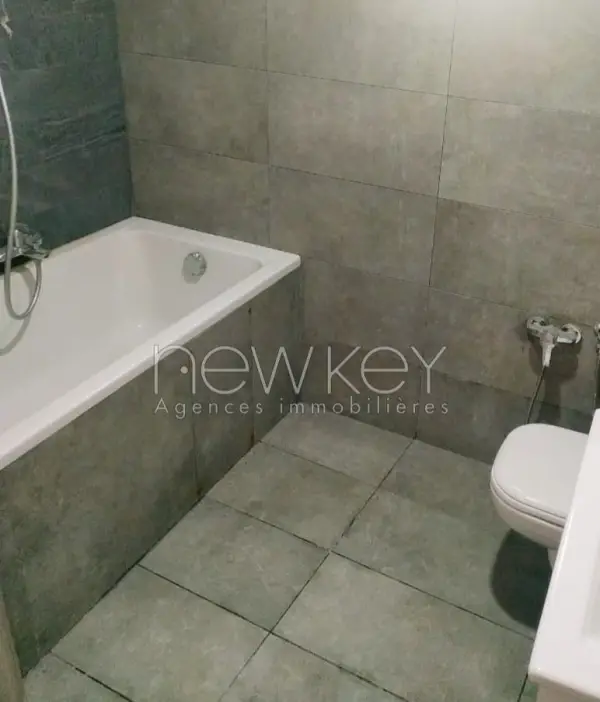 Un Appartement S+3 à louer à Ain Zaghouan Nord - 4