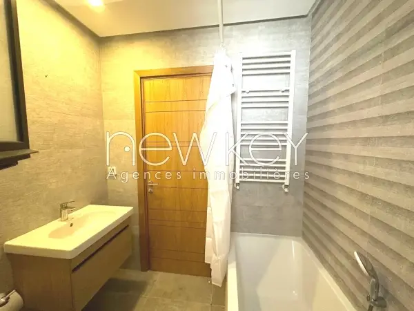 Appartement S3 avec vue dégagée à louer aux Jardins de Carthage - 11